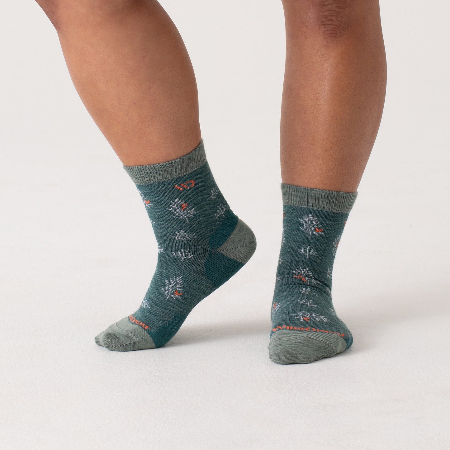 Wide Open Socks 9503 Teal on model