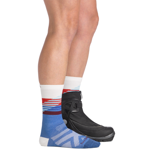 Darn Tough 8031 Stellar on model