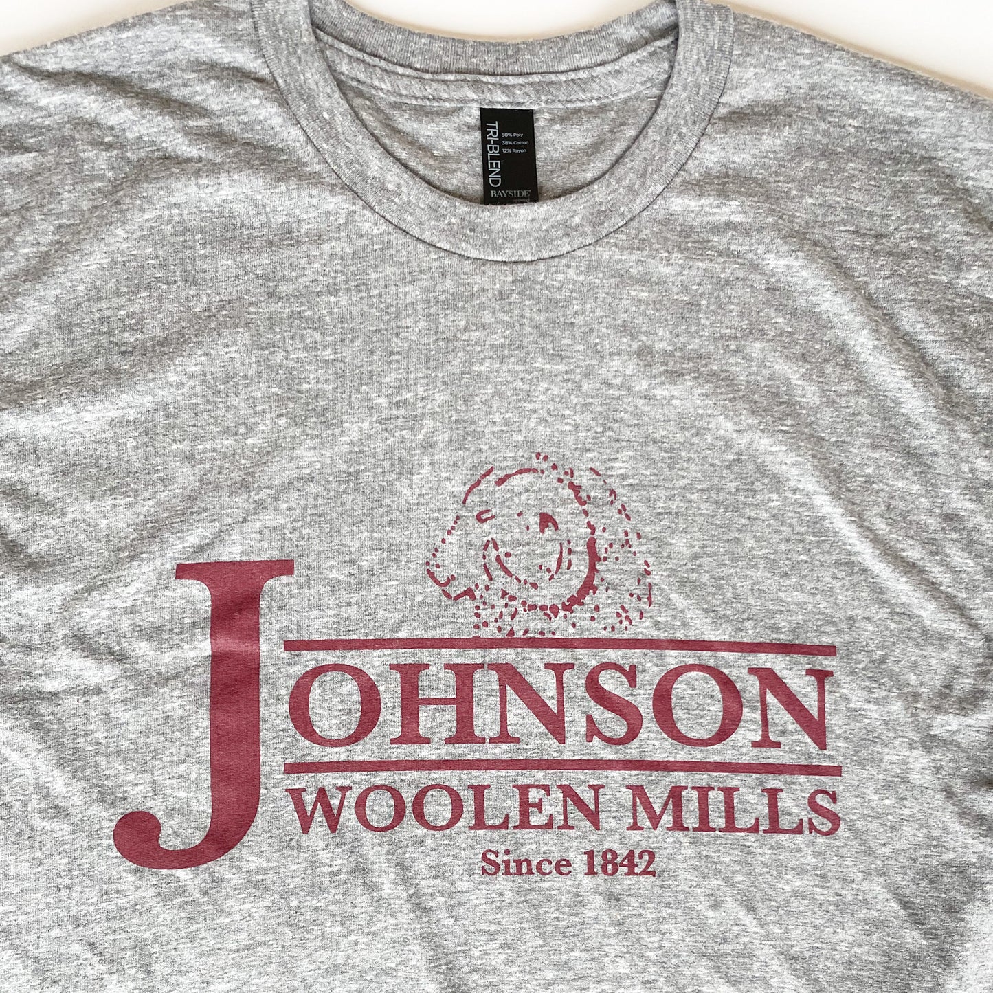 Johnson woolen mills gray T-shirt with burgundy logo