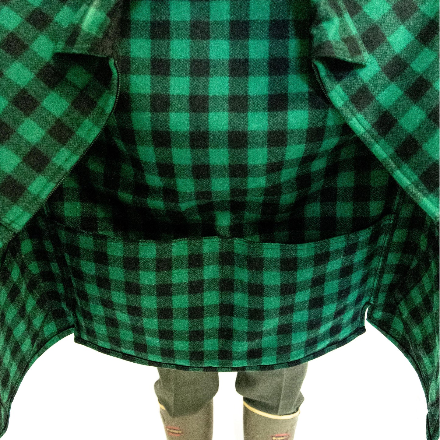 Johnson Woolen Mills northwoods x 1842 green and black buffalo check jac shirt interior back pockets