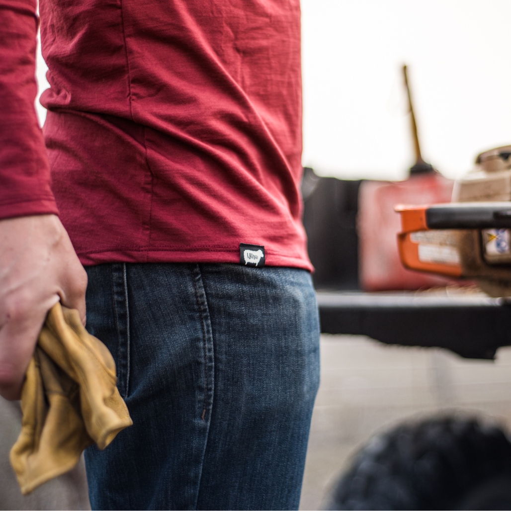 Wuru Men's 100% Merino Wool Long Sleeve label detail