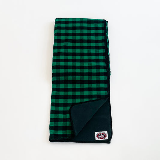 Green Mountain Flannel Throw Green & Black 1 inch buffalo squares with black fleece lining open corner view