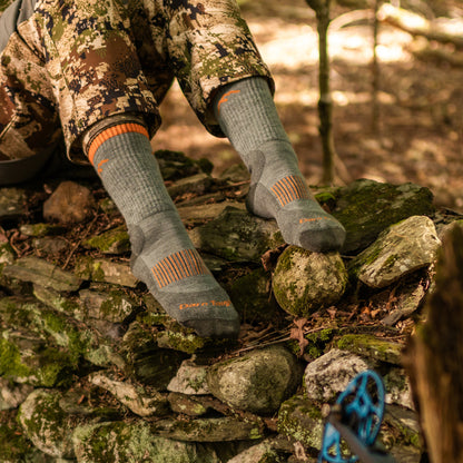 Darn Tough 2107 Sea Foam on Model