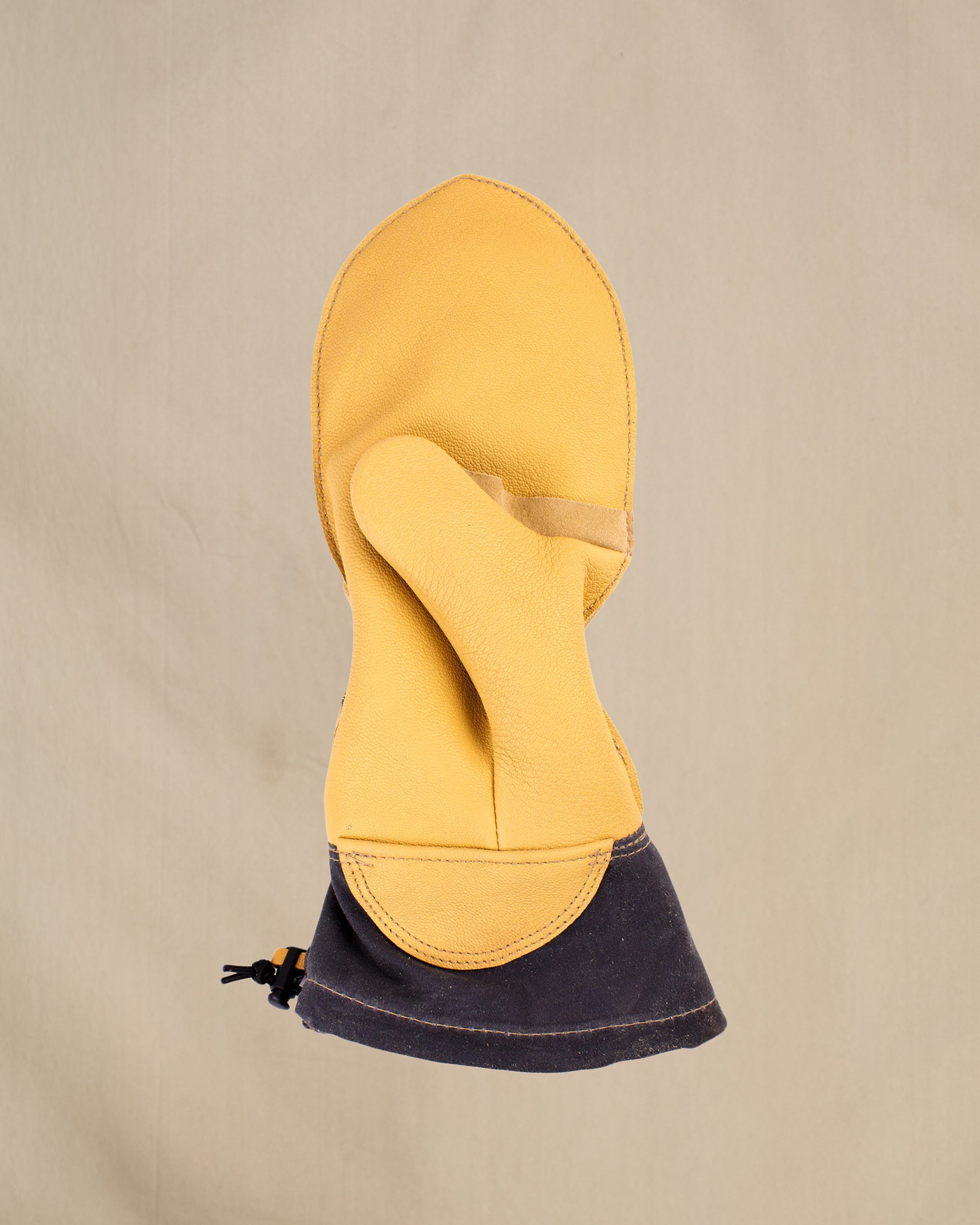 The Jefflo Mitt – Johnson Woolen Mills