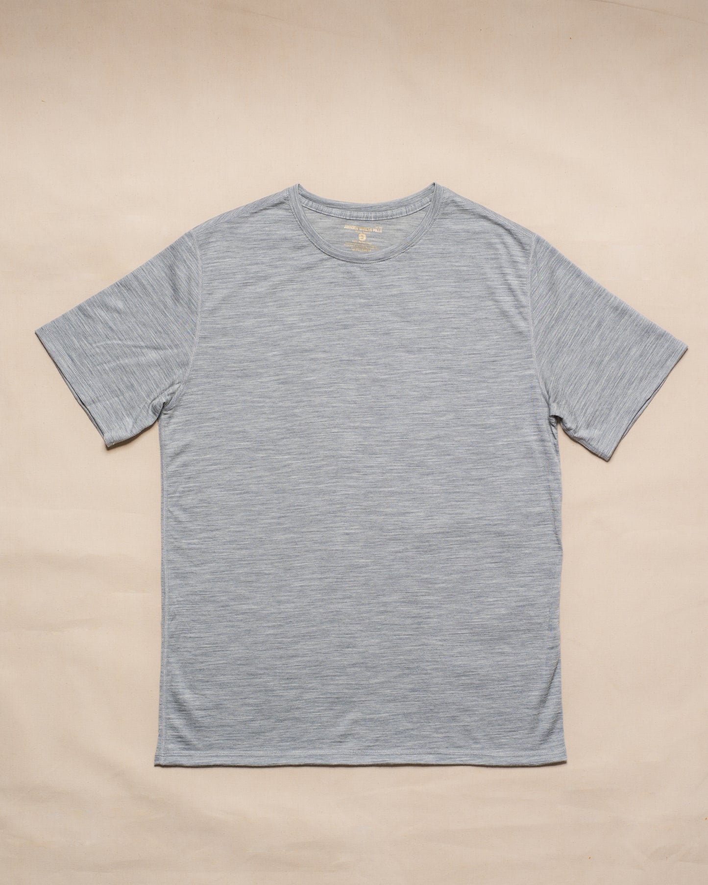 100% Merino Wool gray short-sleeve crewneck t-shirt 