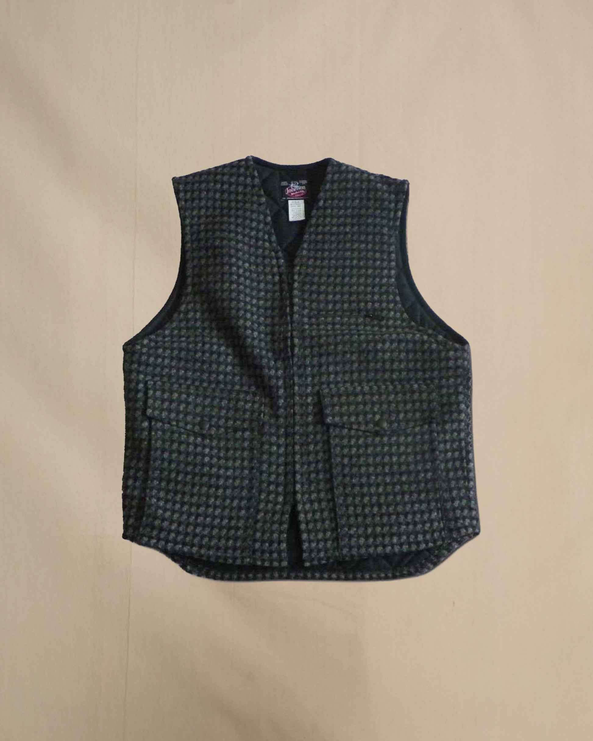 Vest with tricot lining, gray & black diamond, zipper front, two large pockets and chest pocket, front view