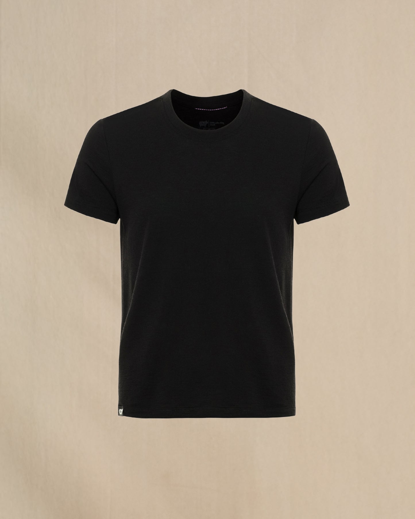 Wuru Women's 100% Merino Relaxed Crew Short Sleeve Black