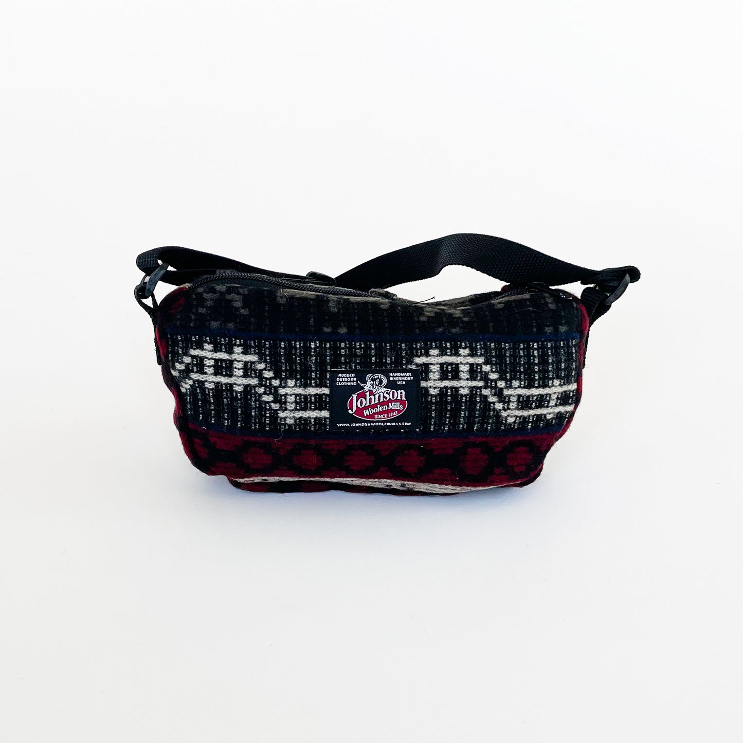 Wool sidewinder bag with strap - bag with zipped closure and belt loops for wearing on your waist plus shoulder strap. Shown in gray, red and green plaid