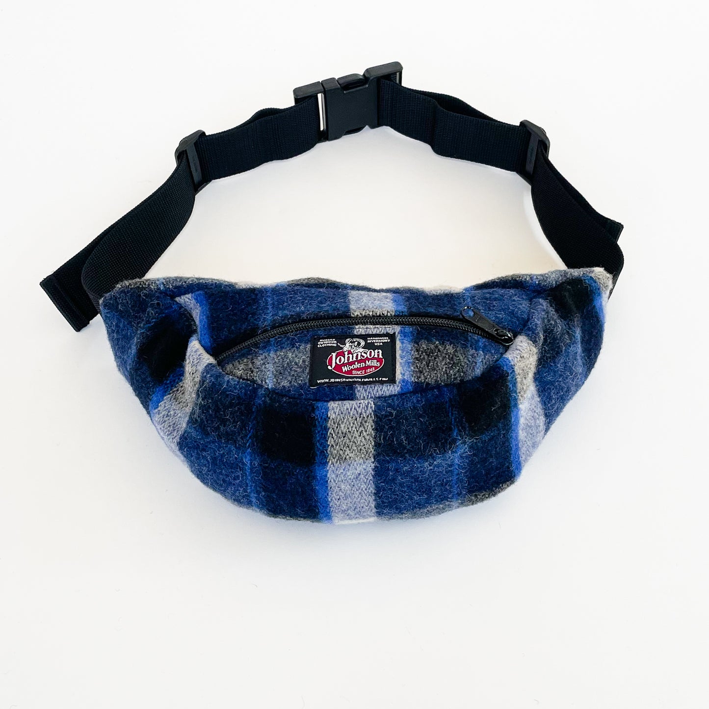 Johnson Woolen Mills Oversized Fanny Pack Jay Blue Blue Navy Cream bottom and  front view with belt
