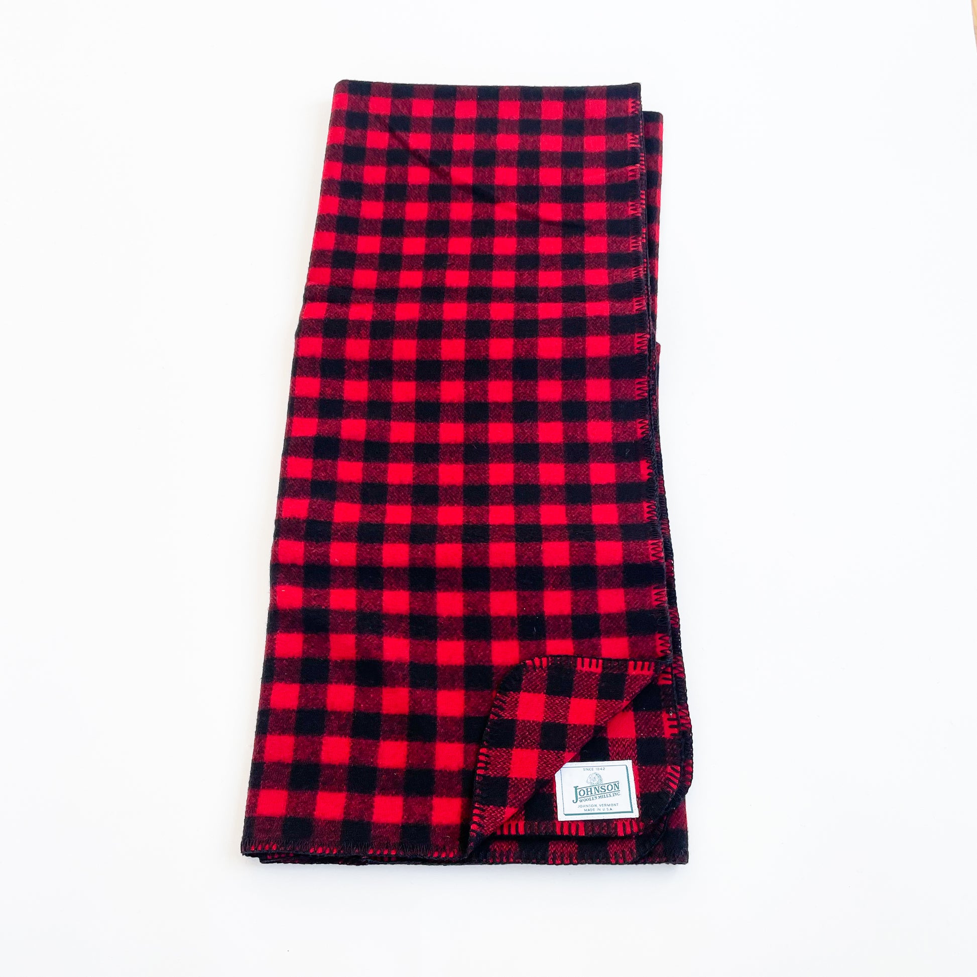 Johnson Woolen Mills throws Redcheck, Red & Black buffalo 1 inch squares unfolded front view