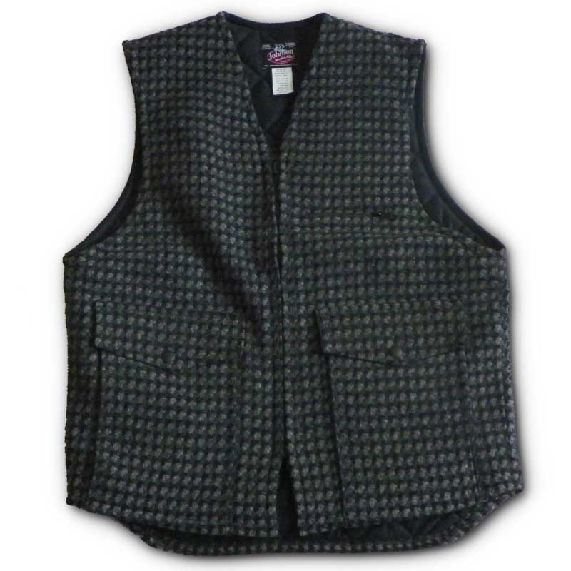 Vest with tricot lining, gray & black diamond, zipper front, two large pockets and chest pocket, front view