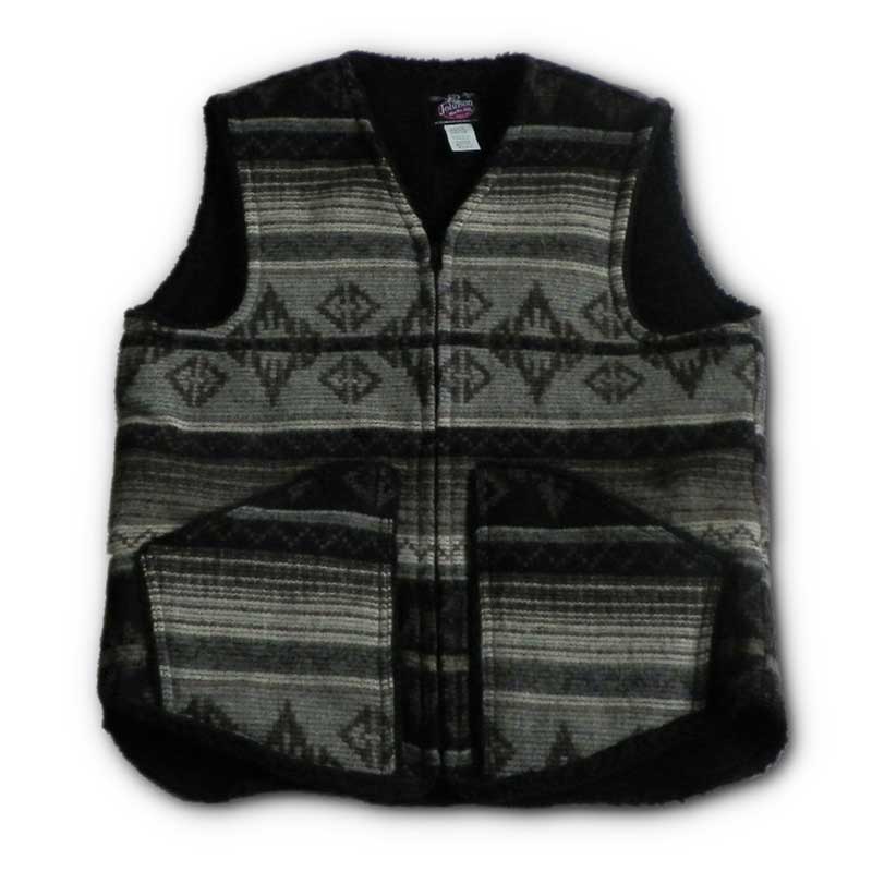 Vest with sherpa lining, Stonewall, black/grey/taupe/white print, zipper front with two pockets, zipped front view